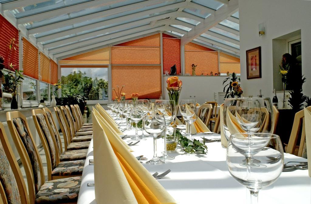 Hotel Zum Fischerwirt Baindlkirch ภายนอก รูปภาพ