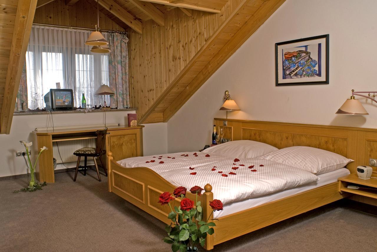 Hotel Zum Fischerwirt Baindlkirch ห้อง รูปภาพ